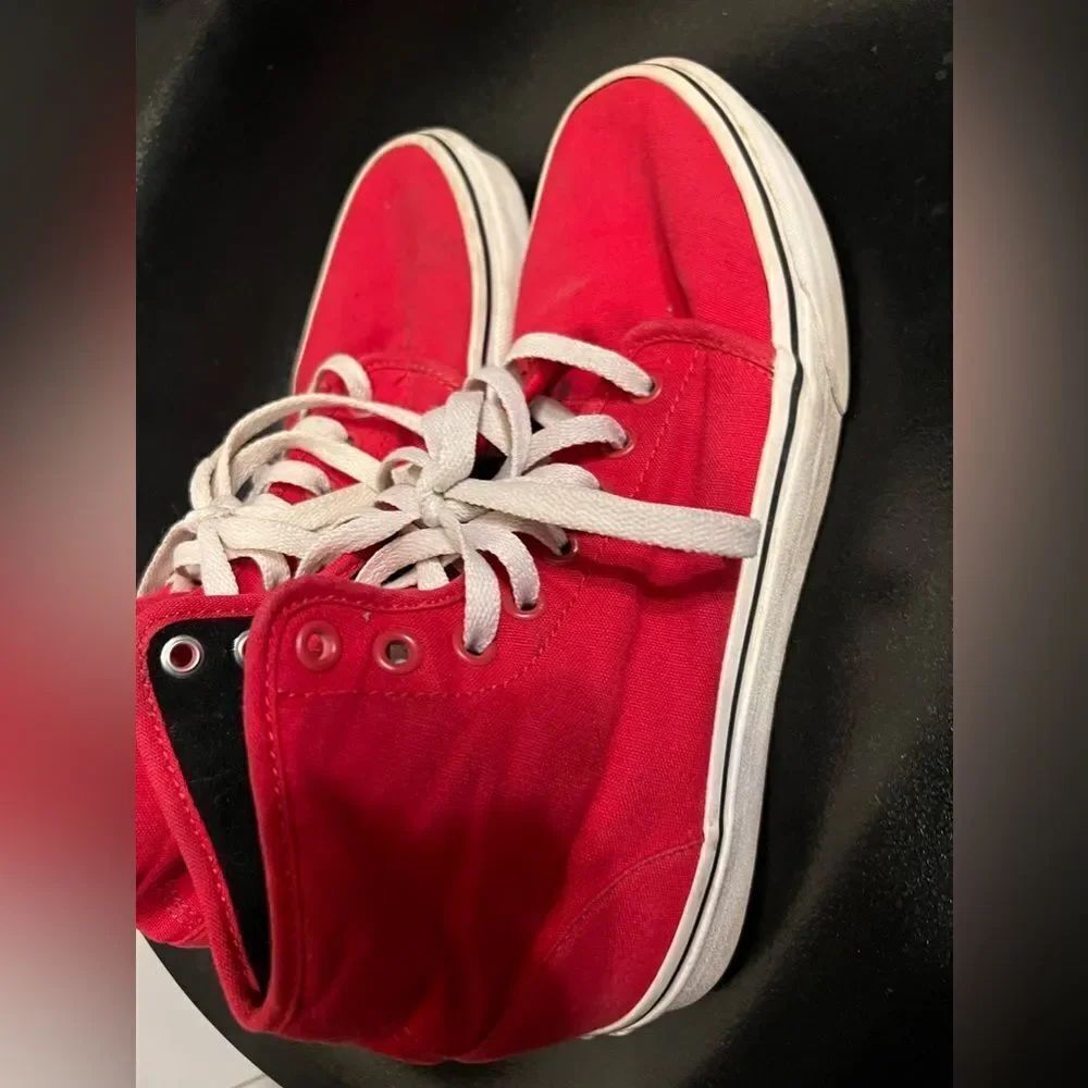 Vans Off the Wall Sneakers Men's Size 7 Red High Top Skateboard